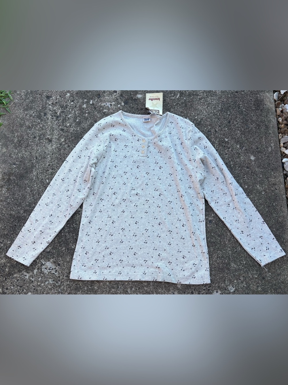 Faded Glory Light Gray Henley with Tiny Black Floral Motif